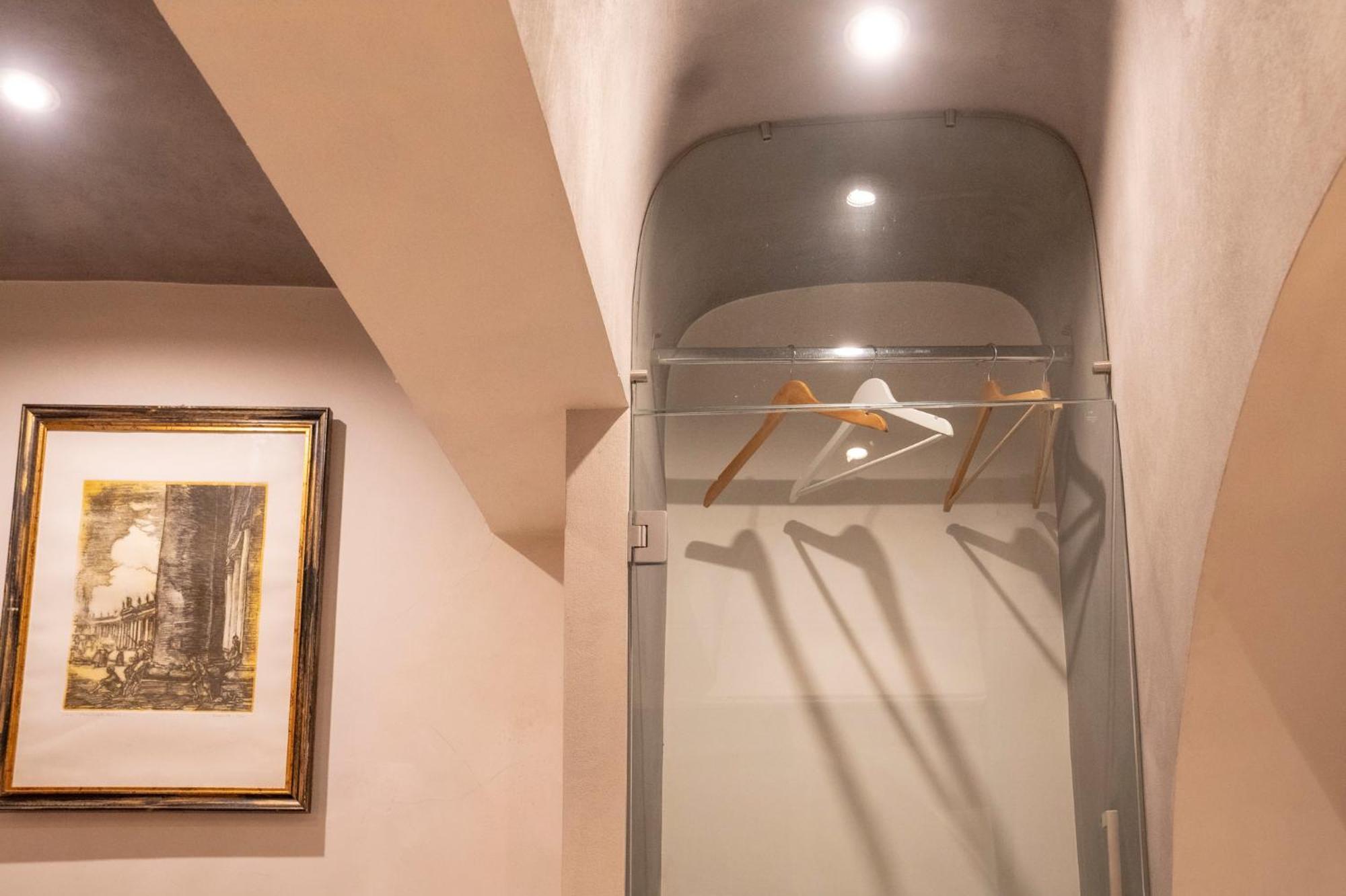Domus Ciancaleoni - Colosseum - Rione Monti ローマ エクステリア 写真