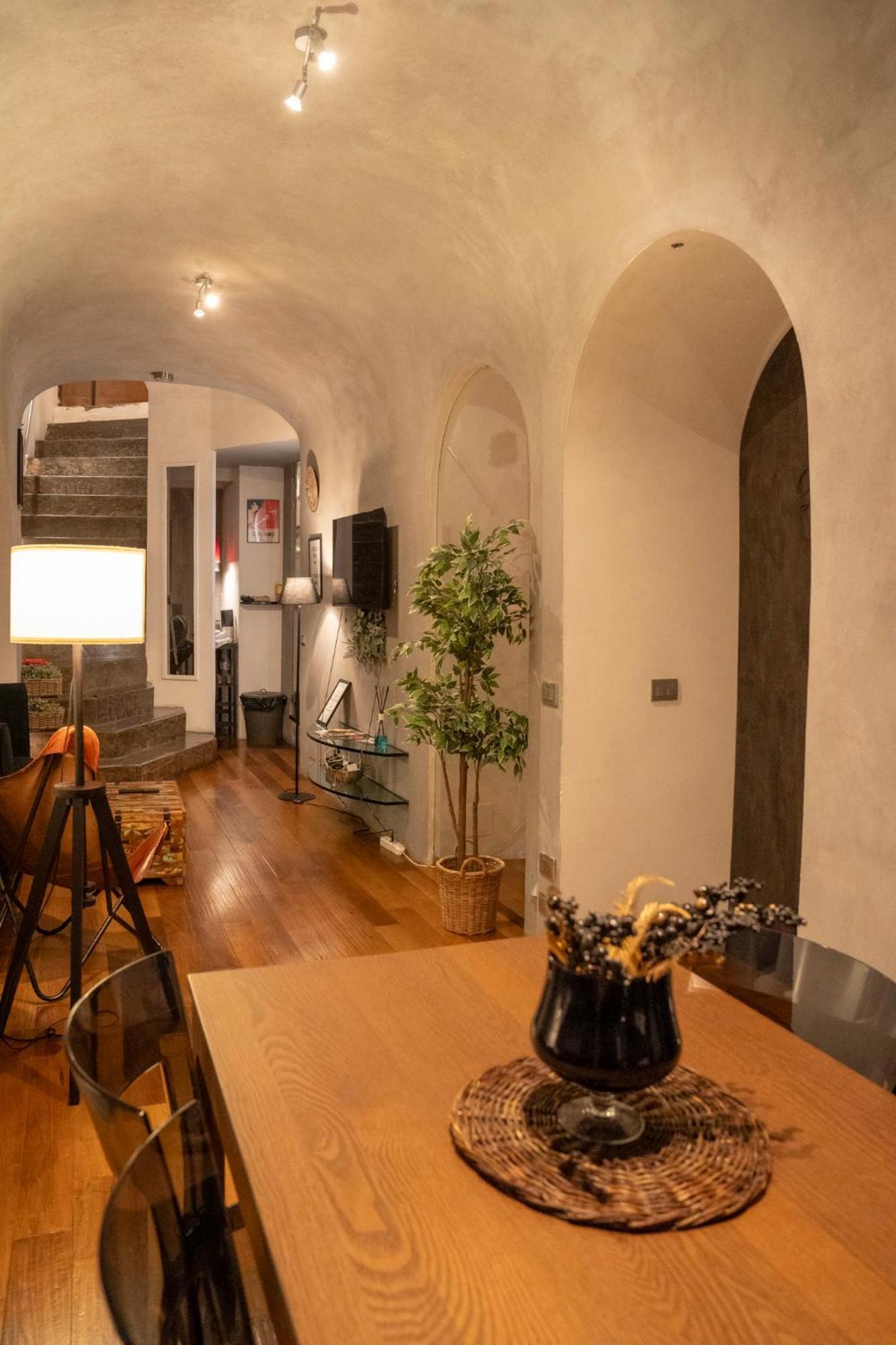 Domus Ciancaleoni - Colosseum - Rione Monti ローマ エクステリア 写真