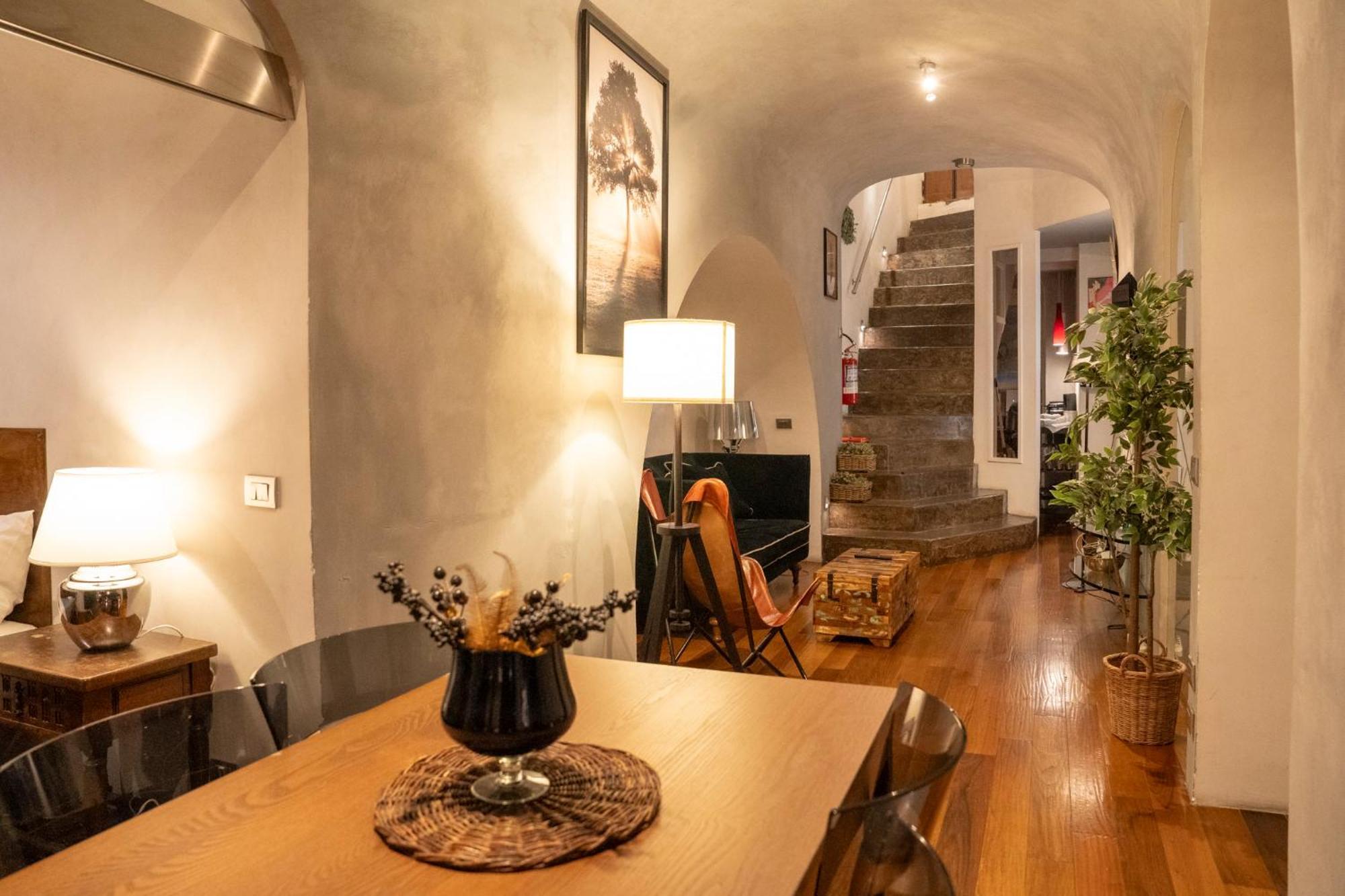 Domus Ciancaleoni - Colosseum - Rione Monti ローマ エクステリア 写真